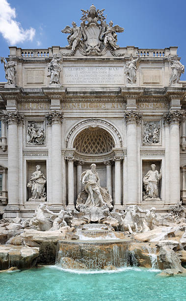 istock Trevi Fountain in Rome (XXXL) 184145426