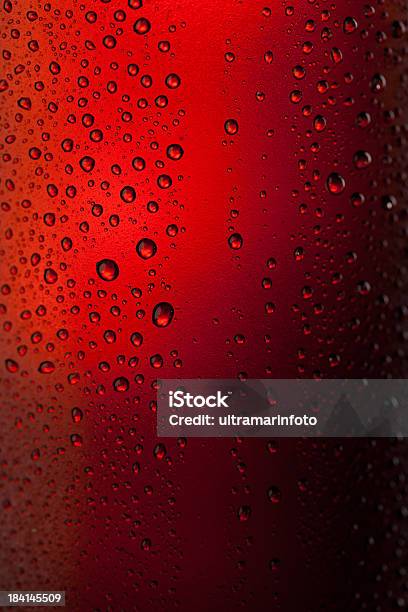 Eiskaltes Bier In Der Flasche Stockfoto und mehr Bilder von Bier - Bier, Bildhintergrund, Kälte