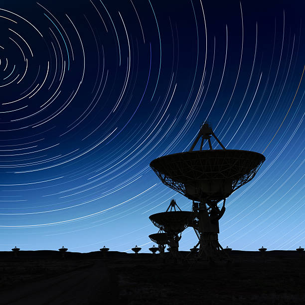 xxl радио теле�скопов силуэт - horizon observatory стоковые фото и изображения