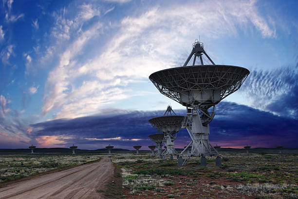istock XL radio telescopes twilight 184151377