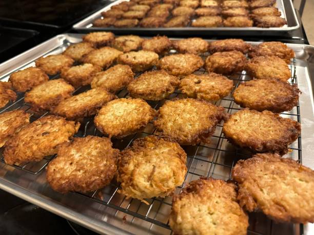 istock Preparing 100 latkes to serve an entire congregation on Hanukkah night 2 1841564359