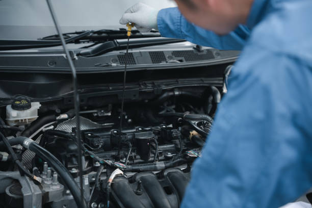 istock Mechanic repairing car 1841597621