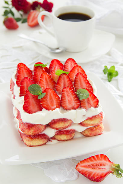 istock Strawberry tiramisu with mascarpone. 184218222
