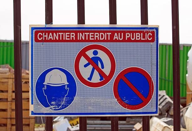istock Forbidden to the public (France) 184224419