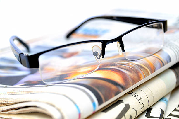 istock Reading the news 184226691