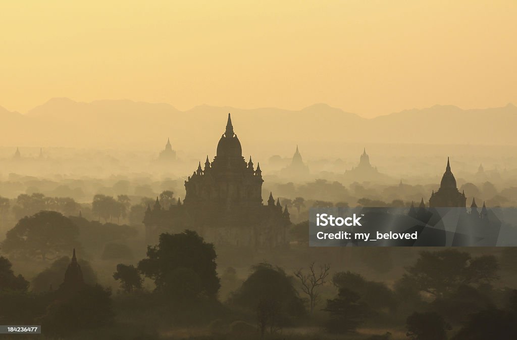 pagoda di Bagan, Myanmar - Foto stock royalty-free di Ambientazione esterna