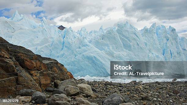 Photo libre de droit de Perito Moreno Glacier Argentinia banque d'images et plus d'images libres de droit de Amérique du Sud - Amérique du Sud, Argentine, Blanc