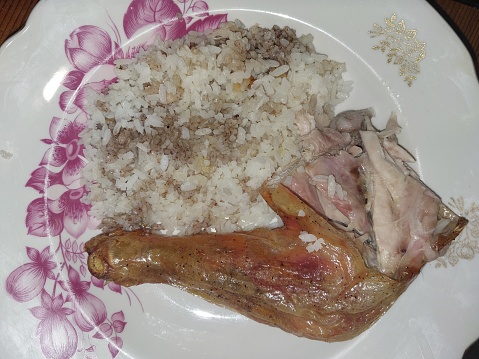 Oven-cooked chicken with the rice