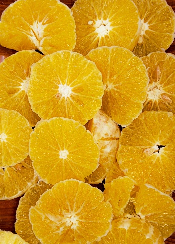 Sweet lemon sweet lime ripe citrus fruit halved cut in pieces sweetlimetta citruslimetta mousami musami  mosambi citron doux lima dulce limao doce  image citrus bergamia Photo.