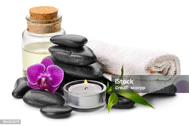 Concepto Del Spa Foto de stock y más banco de imágenes de Terapia Lastone - Terapia Lastone, Recortable, Aceite de aromaterapia