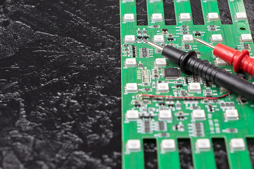 Chip Multimeter Chip Repair The Master Tests The Leds On The Microcircuit Using A ...