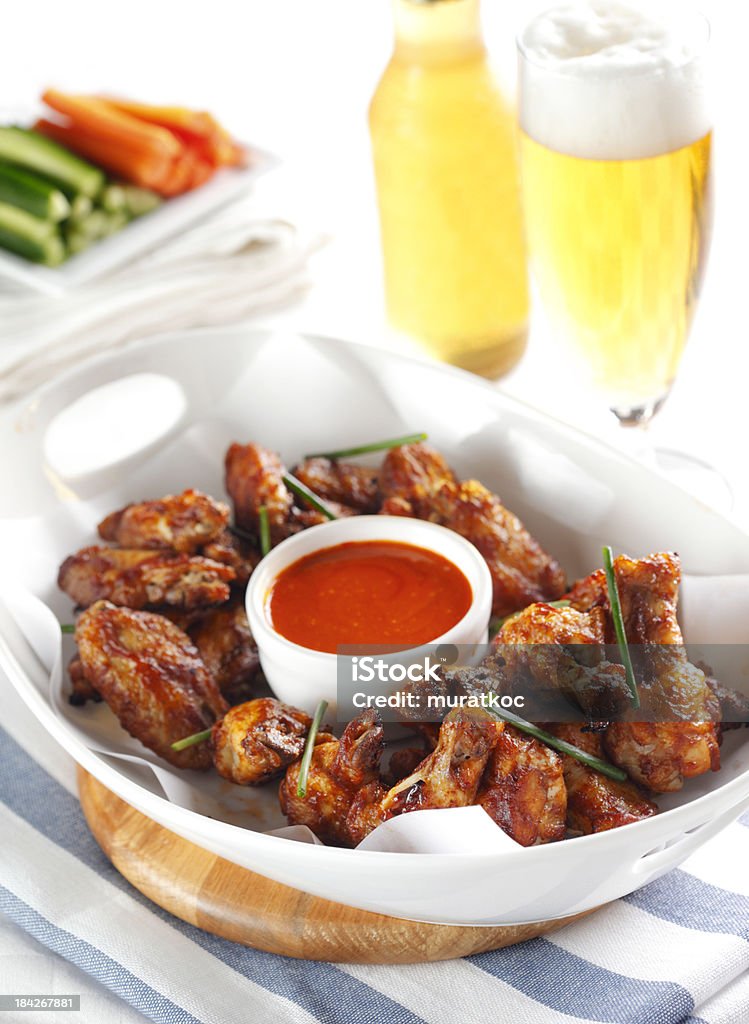 Buffalo Wings & Cerveja - Royalty-free Alimentação Não-saudável Foto de stock