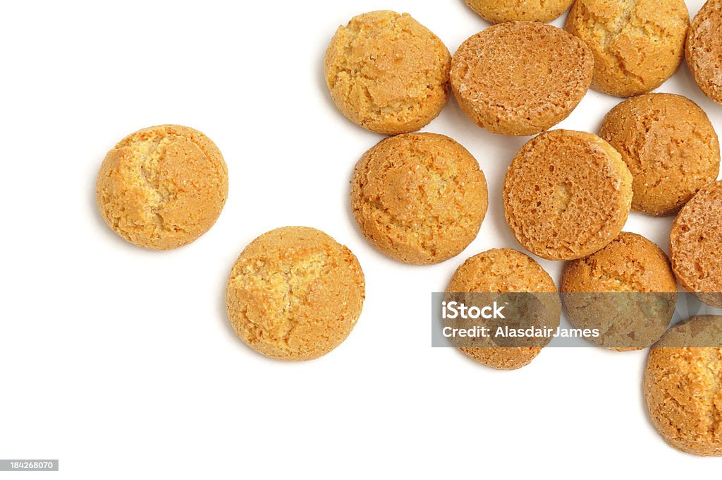 Verstreut Amaretti biscuit - Lizenzfrei Makrone Stock-Foto