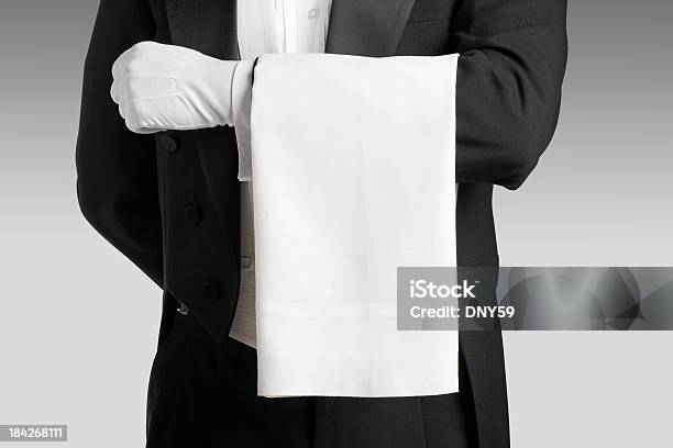 Butler Ou Empregado De Mesa - Fotografias de stock e mais imagens de Mordomo - Mordomo, Serviço, Empregado de Mesa