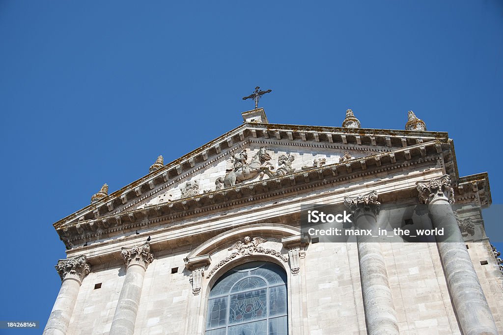 Locorotondo, la iglesia de san Giorgio martirio. - Foto de stock de Arquitectura libre de derechos