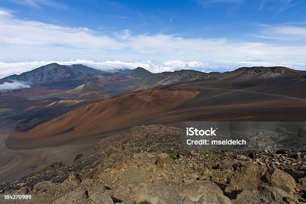 Vulcão De Haleakala Paisagem Maui Havaí Eua - Fotografias de stock e mais imagens de Ao Ar Livre - Ao Ar Livre, Cordilheira - Montanha, EUA