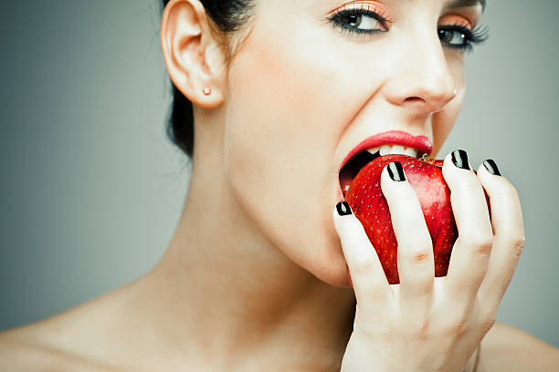 istock Black haired girl with Fresh fruits 184271019
