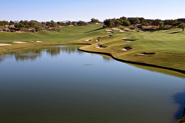 ゴルフゴルフコース - arizona scottsdale golf lake ストックフォトと画像