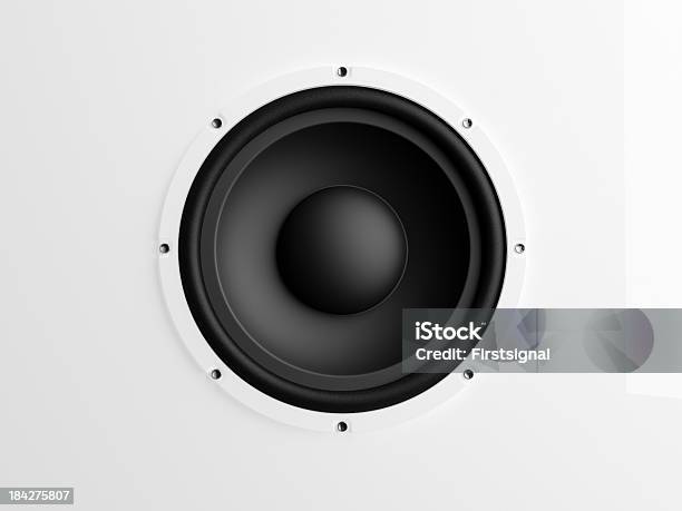 Altoparlante Su Sfondo Bianco - Fotografie stock e altre immagini di Altoparlante - Hardware audio - Altoparlante - Hardware audio, Musica, Tridimensionale