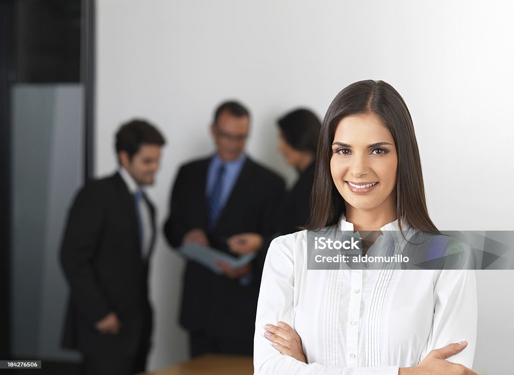 Alegre mujer de negocios - Foto de stock de 20-24 años libre de derechos