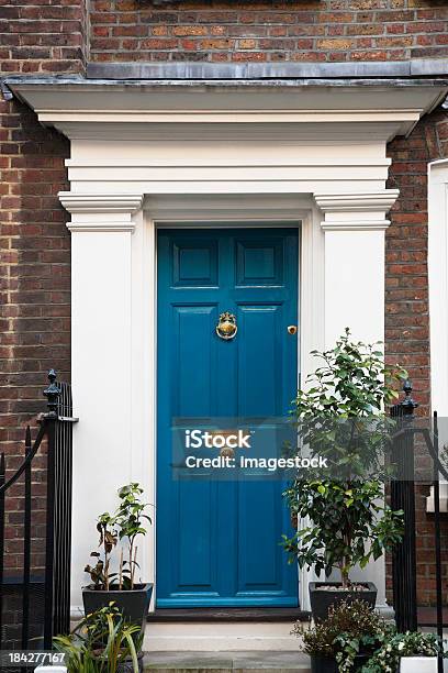 Photo libre de droit de House À Londres banque d'images et plus d'images libres de droit de Bleu - Bleu, Porte d'entrée, Royaume-Uni