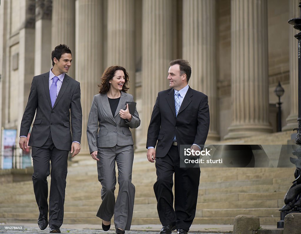 Equipe de negócios andando - Foto de stock de Prefeitura royalty-free