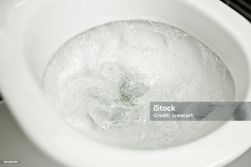 Flushing Toilette - Lizenzfrei Toilettenspülung Stock-Foto
