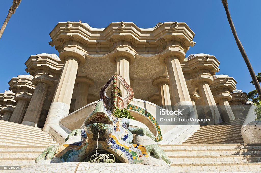 Parc Guell Gaudi's Mozaika dragon terrace Barcelona, Hiszpania - Zbiór zdjęć royalty-free (Gracia Baur)