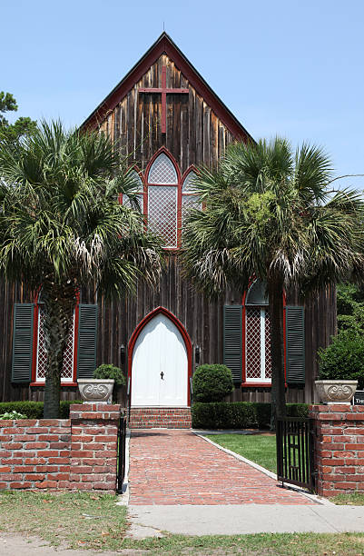 istock Church of the Cross 184281176