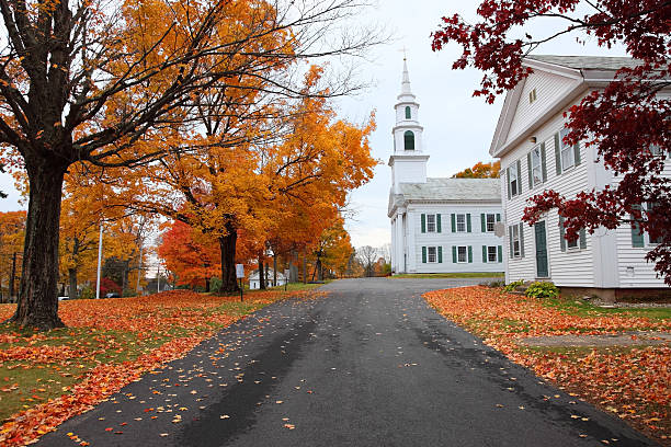 istock Autumn in New England 184281190