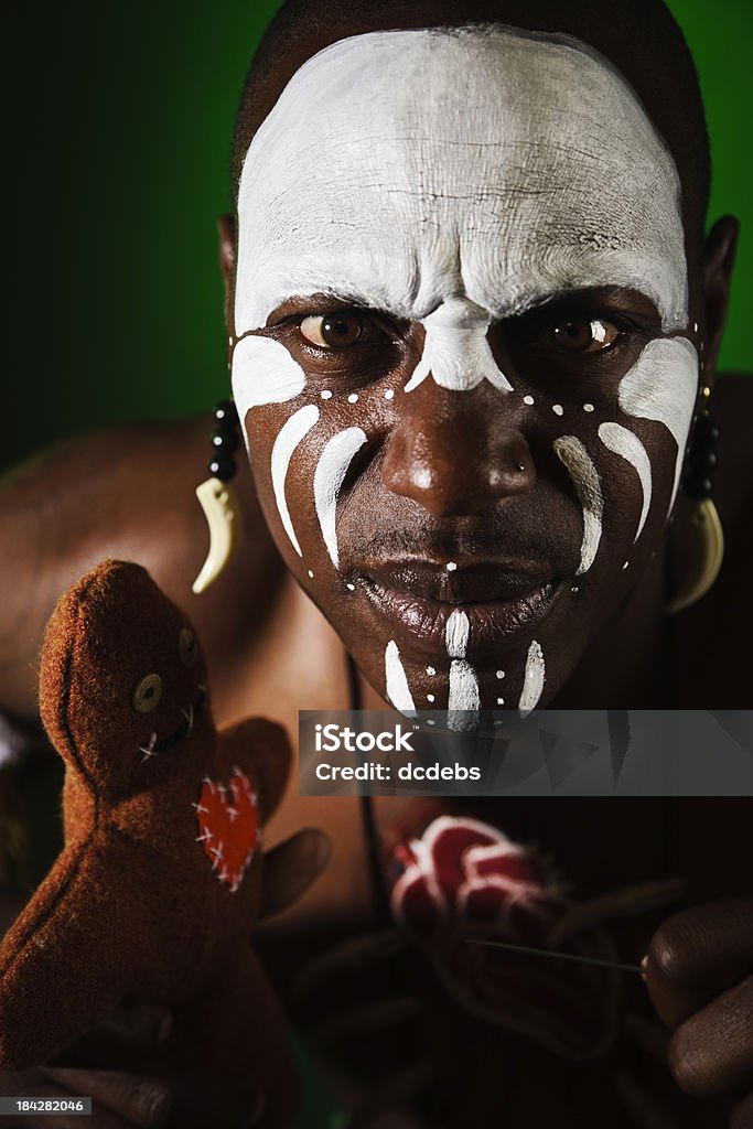 Bruja médico africano - Foto de stock de Curandero libre de derechos