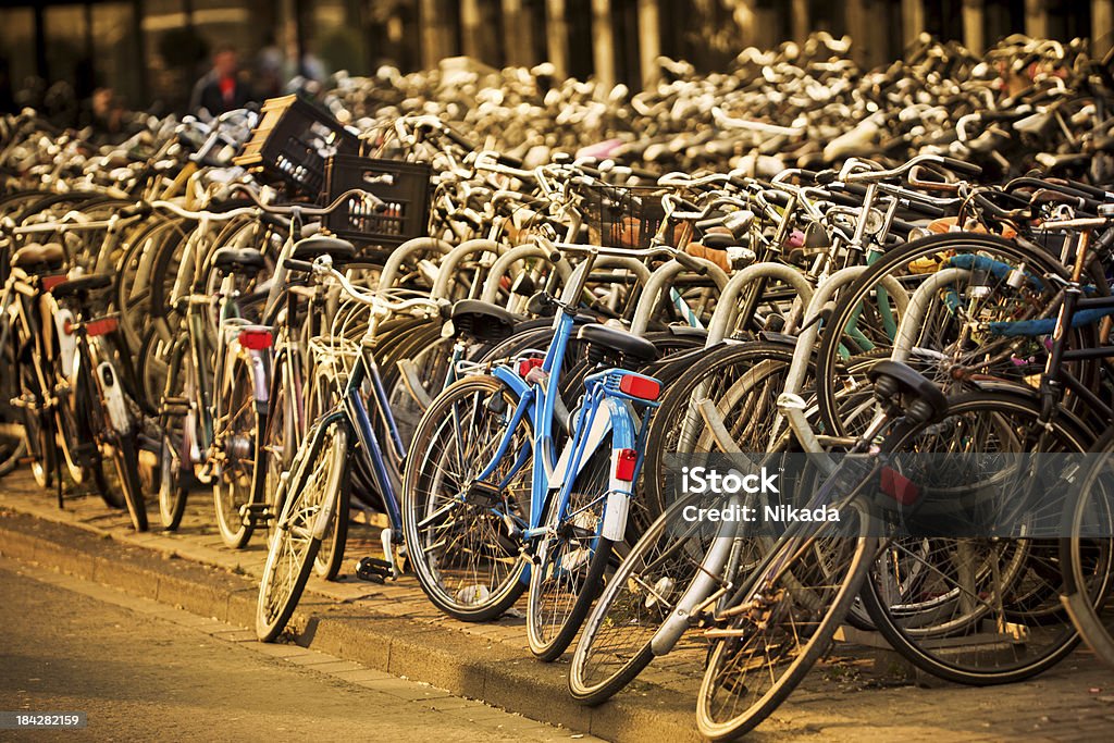Bicicletas fijas - Foto de stock de Aire libre libre de derechos