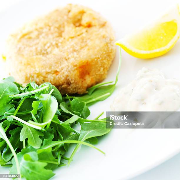 Fishcake Foto de stock y más banco de imágenes de Alimento - Alimento, Aperitivo - Plato de comida, Cena