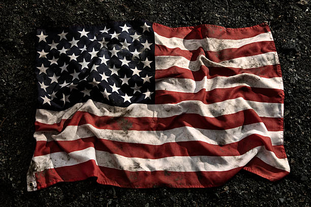 istock Grungy American Flag 184283784