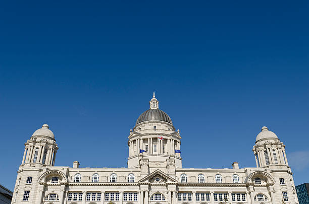 istock Liverpool, Port Authority, Pier Head 184284577