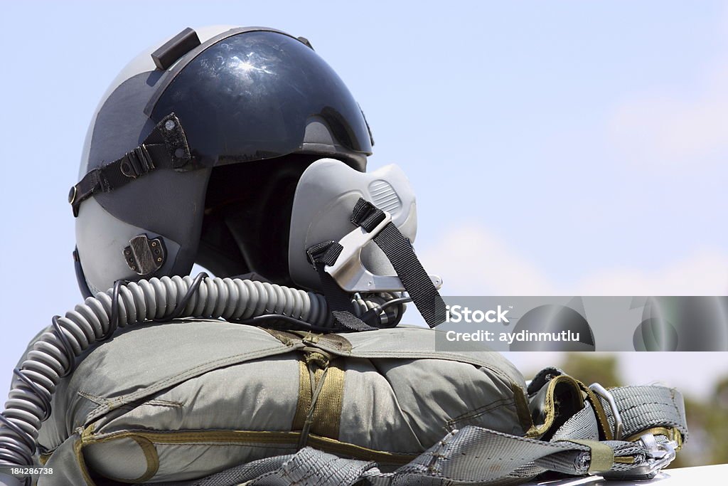 Casco Pilota - Fotografie stock e altre immagini di Caccia - Aereo militare  - Caccia - Aereo militare, Uniforme, Aeronautica - iStock