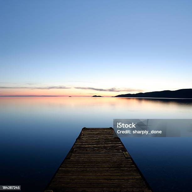 Xxl 静かな湖の桟橋 - ミシガン湖のストックフォトや画像を多数ご用意 - ミシガン湖, Horizon, ウィスコンシン州