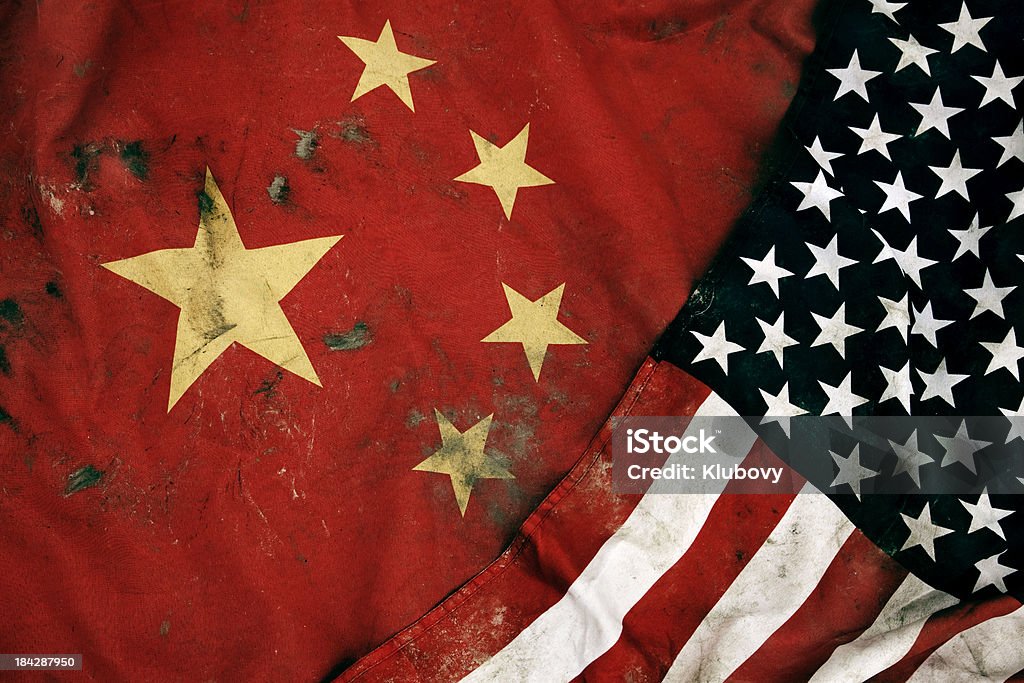 Grungy Bandeiras da China e dos Estados Unidos - Royalty-free China Foto de stock