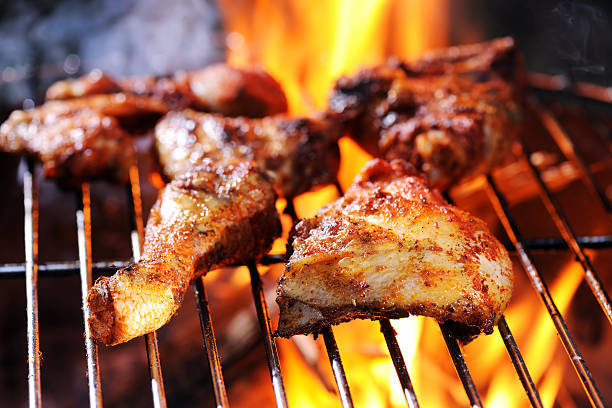 frango de churrasco - chicken barbecue chicken barbecue grilled chicken imagens e fotografias de stock