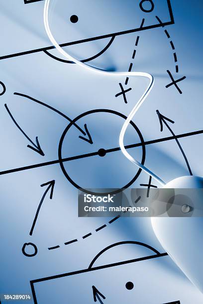 La Estrategia Foto de stock y más banco de imágenes de Estrategia - Estrategia, Fútbol, Ratón de Ordenador