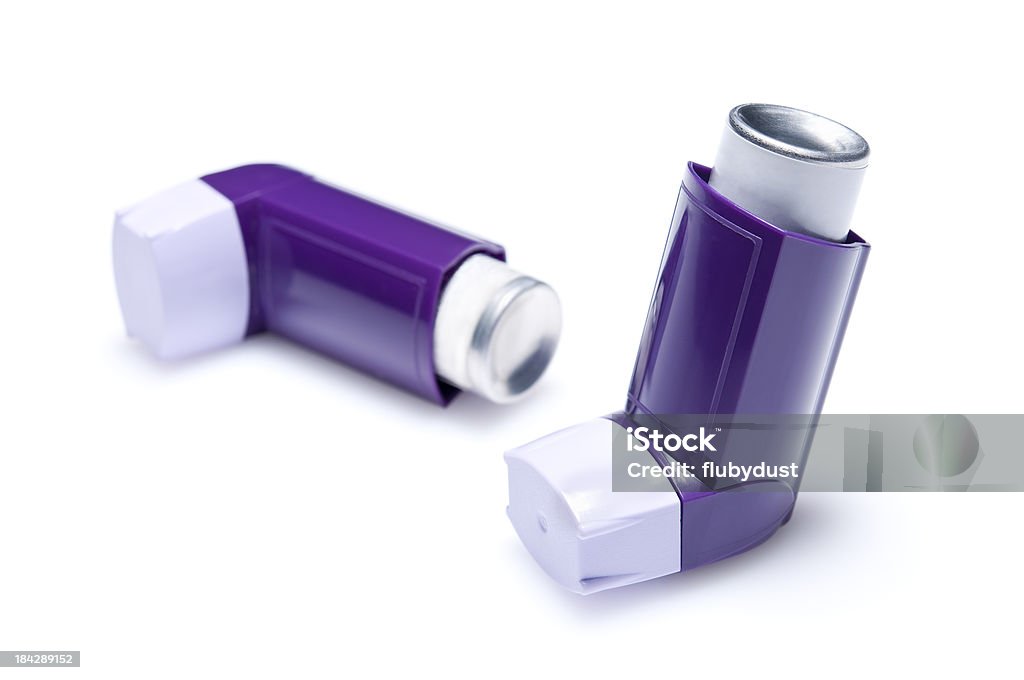 inhalers - Photo de Inhalateur pour asthmatique libre de droits