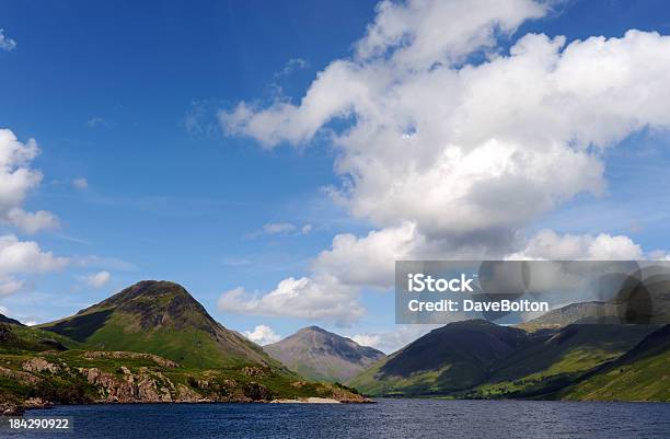 Malerische Lake District Stockfoto und mehr Bilder von Anhöhe - Anhöhe, Berg, Berggipfel