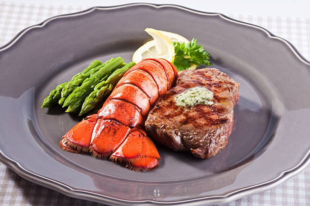 & steak lobster - steak lobster sirloin steak meat stock-fotos und bilder