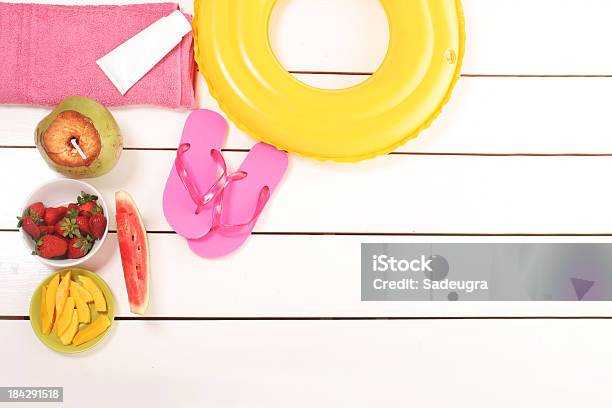 Sommer Zeit Stockfoto und mehr Bilder von Strandball - Strandball, Accessoires, Aufblasbarer Gegenstand