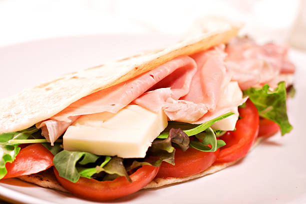 piadina italiana tradicional - mayo mayonnaise salad plate fotografías e imágenes de stock