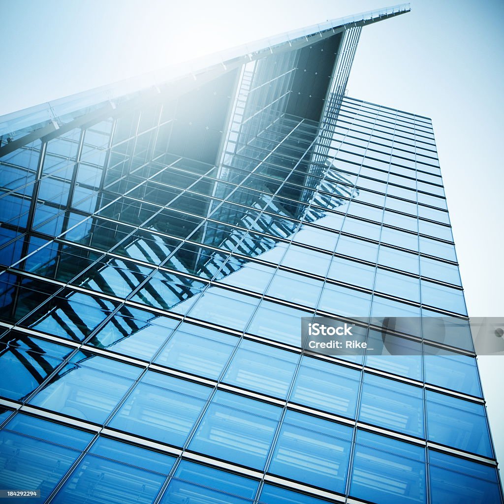 Edificio moderno in luce solare - Foto stock royalty-free di Interno di casa