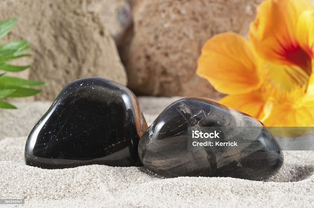 Obsidian-half wertvolle stone. garantiert authentische - Lizenzfrei Obsidian Stock-Foto