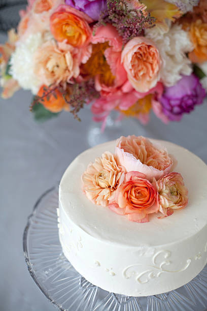 istock Wedding cake topped with flowers 184294896