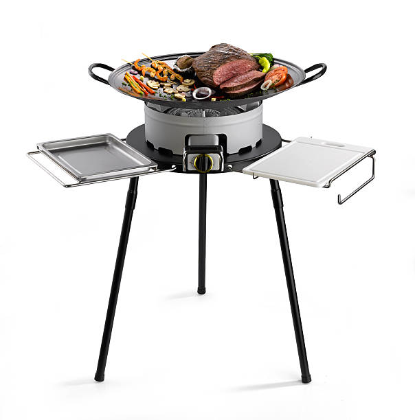 au barbecue - barbecue grill broiling barbecue vegetable photos et images de collection