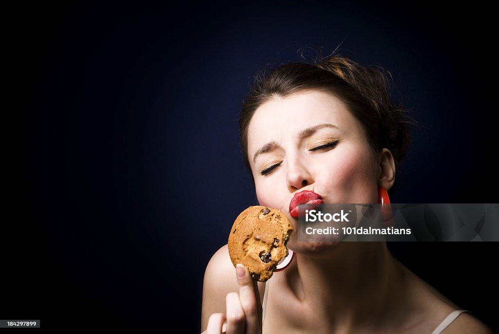 Файлы cookie Love - Стоковые фото Печенье с кусочками шоколада роялти-фри